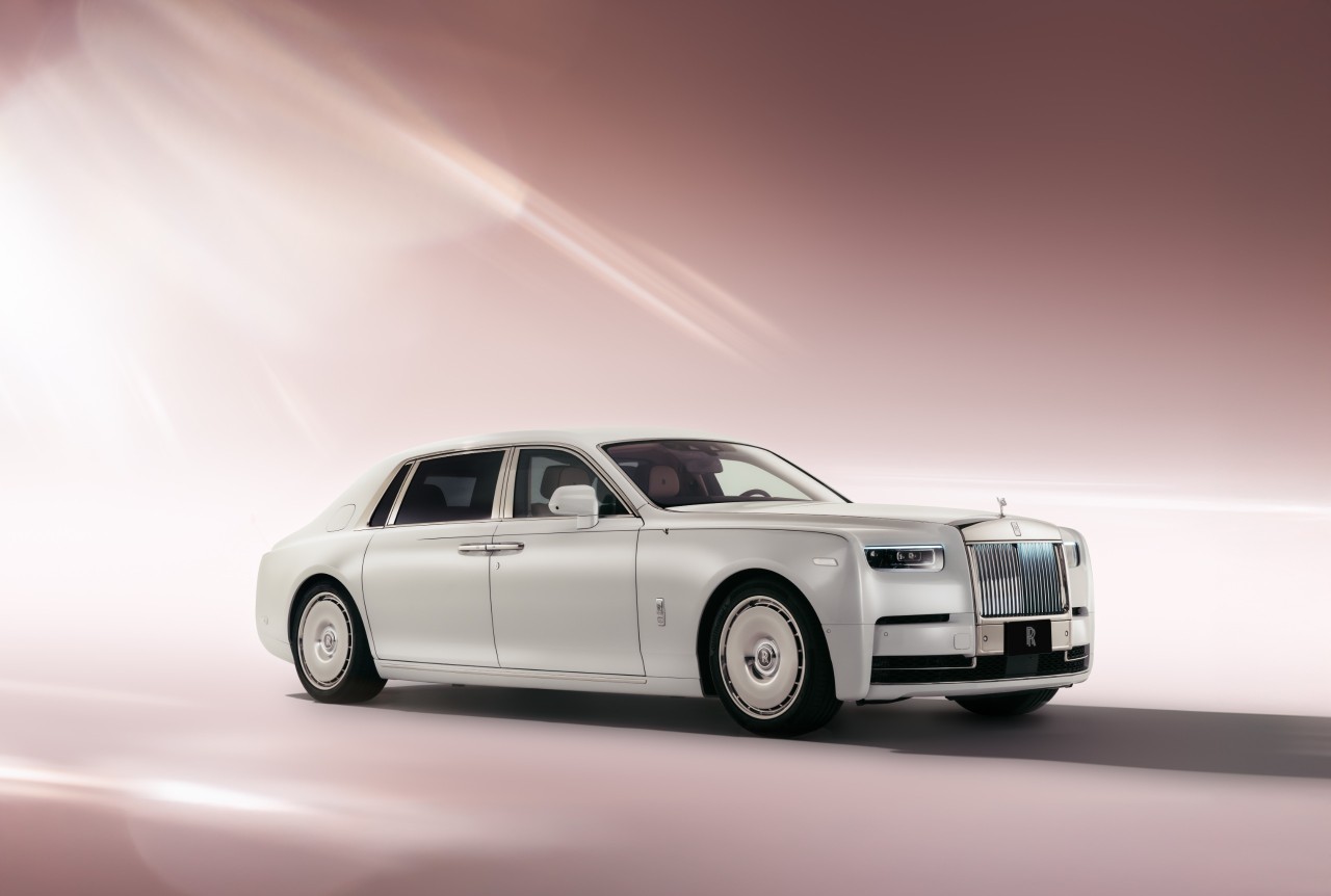 Rolls-Royce Motor Cars yeni Phantom Cherry Blossom modelini təqdim edir - FOTOLAR